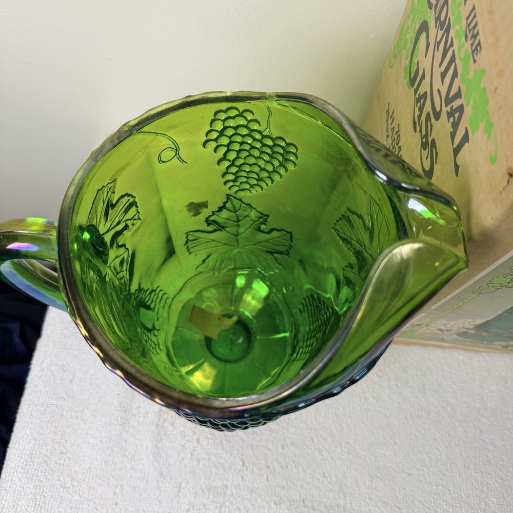 Vtg Indiana Glass Harvest Grape Carnival Glass Iridescent Green Water Pitcher - Picture 8 of 12
